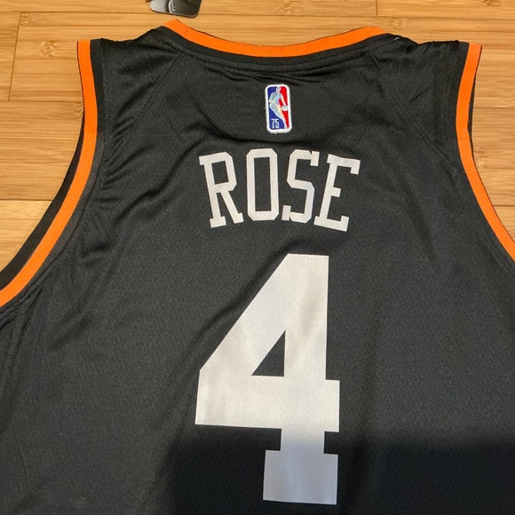 NY Knicks Jersey - XL - Picture 6 of 7